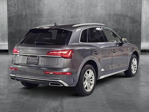 2022 Audi Q5 45 S line Premium