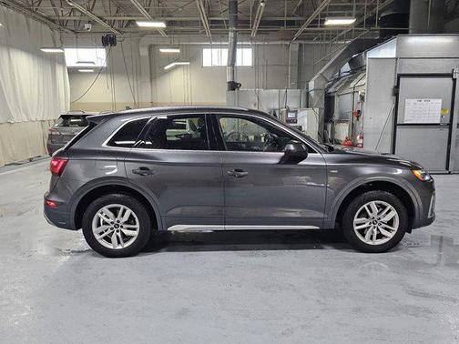 2022 Audi Q5 45 S line Premium
