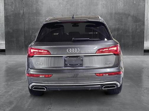 2022 Audi Q5 45 S line Premium