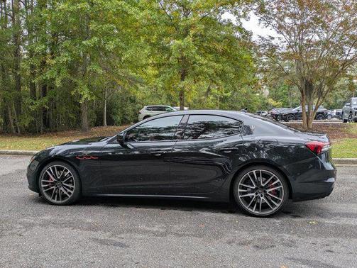 2023 Maserati Ghibli Trofeo
