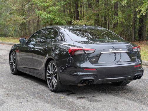 2023 Maserati Ghibli Trofeo