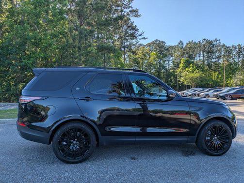 Santorini Black Me 2018 Land Rover Discovery HSE