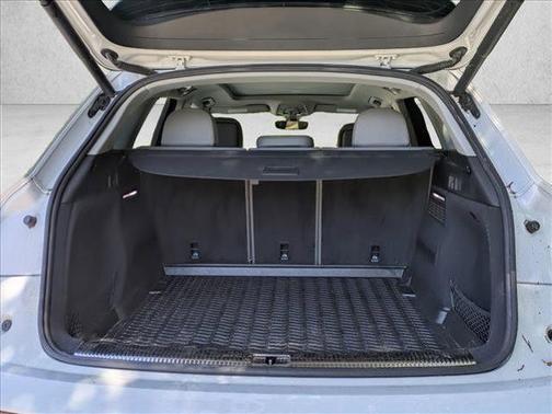 Ibis White 2018 Audi Q5 2.0T Prestige