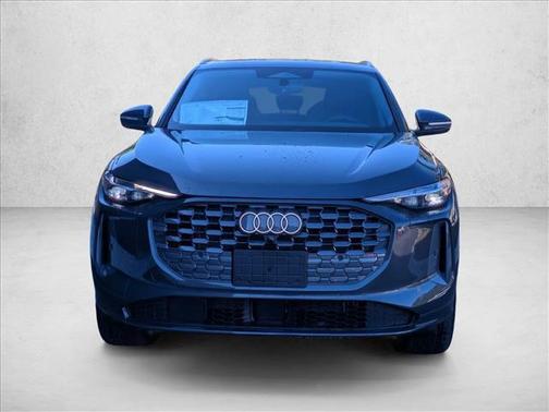 Tambora Gray Metallic 2026 Audi Q5 Premium Plus TFSI quattro S tronic