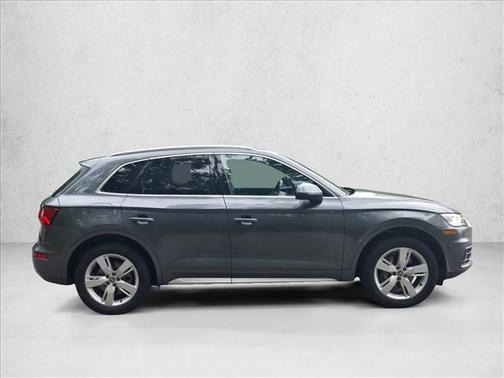 Manhattan Gray Metallic 2018 Audi Q5 2.0T Premium Plus