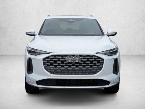 Glacier White Metallic 2025 Audi Q5 Premium Plus TFSI quattro S tronic