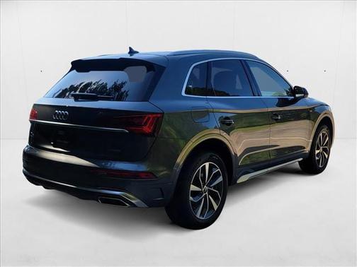2024 Audi Q5 45 S line Premium