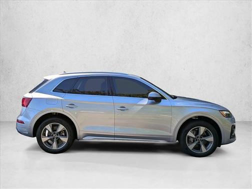2022 Audi Q5 40 Premium Plus
