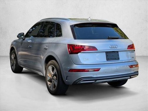 2022 Audi Q5 40 Premium Plus