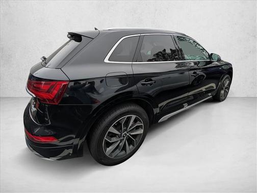 2023 Audi Q5 45 S line Premium Plus