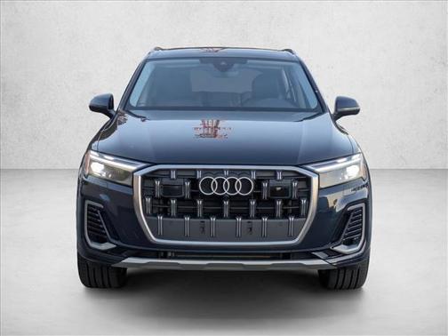 2025 Audi Q7 45 Premium Plus