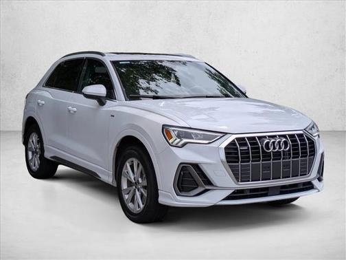 Glacier White Metallic 2023 Audi Q3 Premium 45 TFSI S line quattro Tiptronic