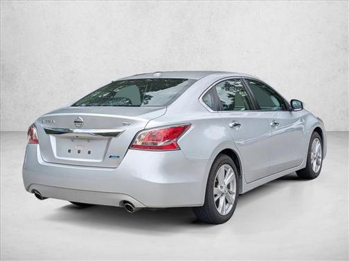 Brilliant Silver Metallic 2014 Nissan Altima 2.5 SV