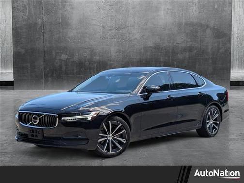 2021 Volvo S90 T6 Momentum