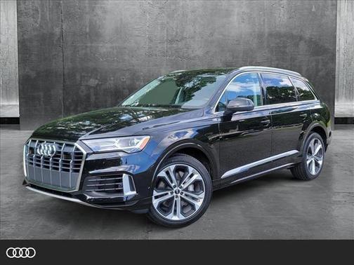 2022 Audi Q7 55 Premium Plus