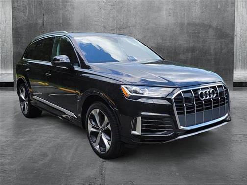 2022 Audi Q7 55 Premium Plus