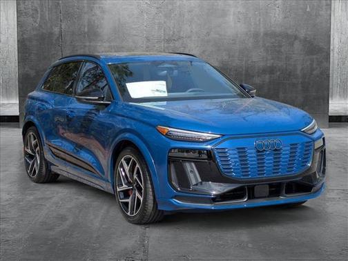 2025 Audi SQ6 e-tron Prestige quattro