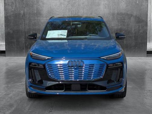 2025 Audi SQ6 e-tron Prestige quattro