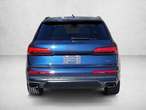 2025 Audi Q7 45 Premium