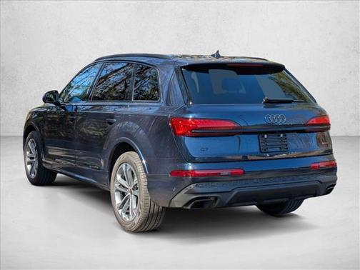 2025 Audi Q7 45 Premium