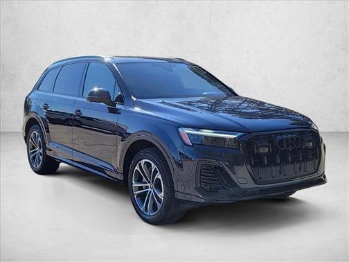 2025 Audi Q7 45 Premium