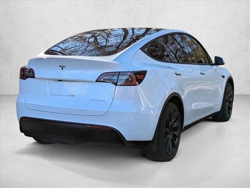 2024 Tesla Model Y Long Range Dual Motor All-Wheel Drive