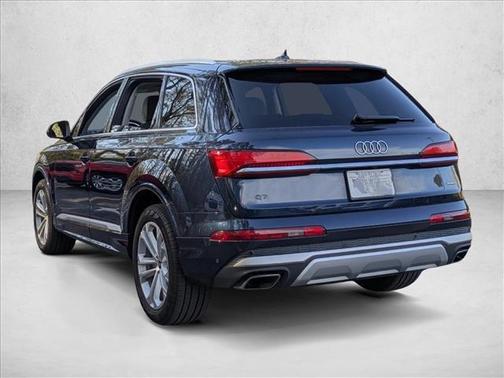 2025 Audi Q7 45 Premium Plus