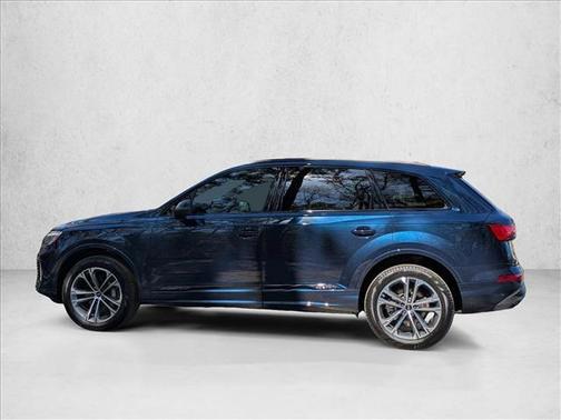 Waitomo Blue Metallic 2026 Audi Q7 45 Premium