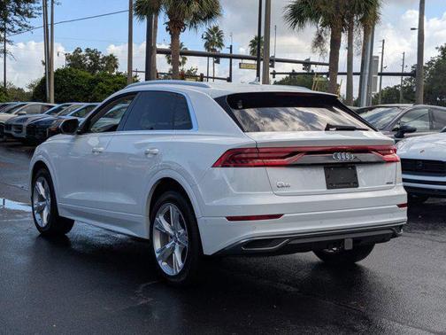 2020 Audi Q8 55 Premium Plus
