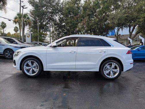 2020 Audi Q8 55 Premium Plus