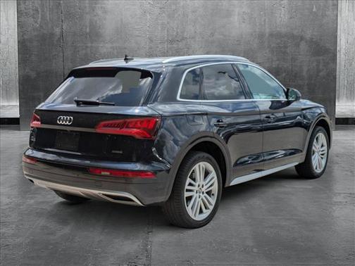 2020 Audi Q5 45 Premium Plus