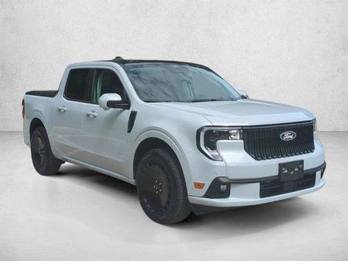 Space White Metallic 2026 Ford Maverick Lobo