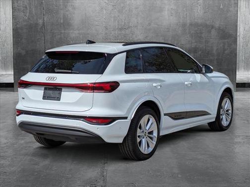 2025 Audi Q6 e-tron Premium Plus