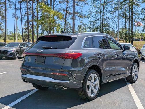 Tambora Gray Metallic 2026 Audi Q5 Premium Plus TFSI quattro S tronic