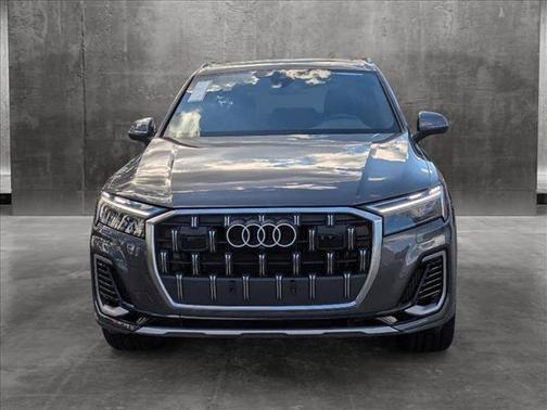 2025 Audi Q7 55 Premium