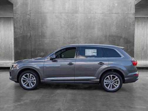 2025 Audi Q7 55 Premium