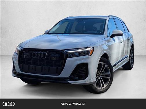 2025 Audi Q7 45 Premium