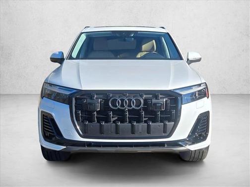 2025 Audi Q7 45 Premium