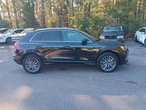 2022 Audi Q3 40 Premium