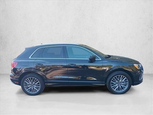 2022 Audi Q3 40 Premium