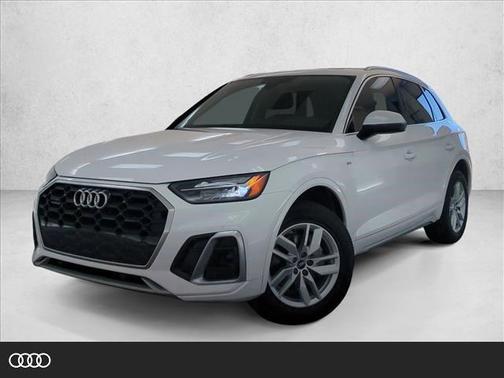 Ibis White 2023 Audi Q5 45 S line Premium