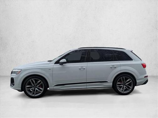 Glacier White Metallic 2026 Audi Q7 55 Prestige