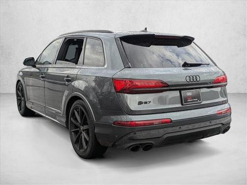 2022 Audi SQ7 4.0T Premium Plus
