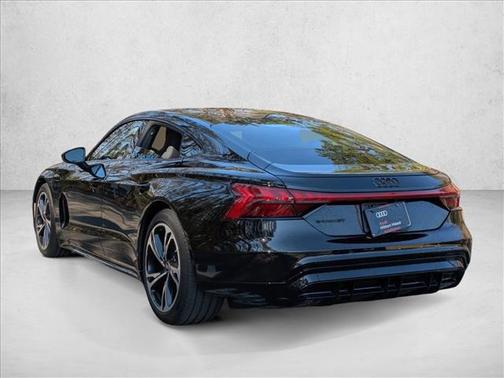 2022 Audi e-tron GT Premium Plus