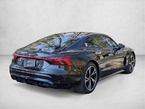 2022 Audi e-tron GT Premium Plus