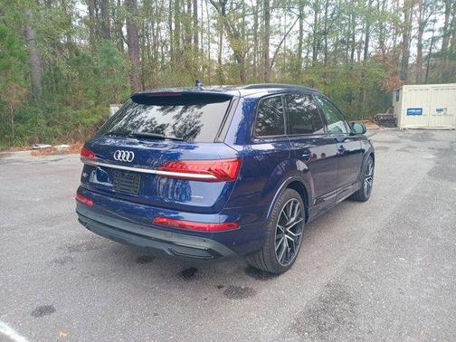 2021 Audi Q7 55 Prestige