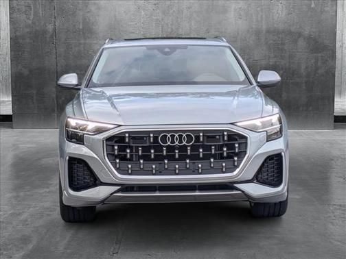 2025 Audi Q8 55 Premium Plus