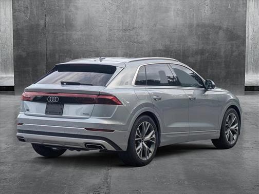 2025 Audi Q8 55 Premium Plus