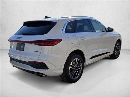 2025 Audi Q5 Premium Plus TFSI quattro S tronic