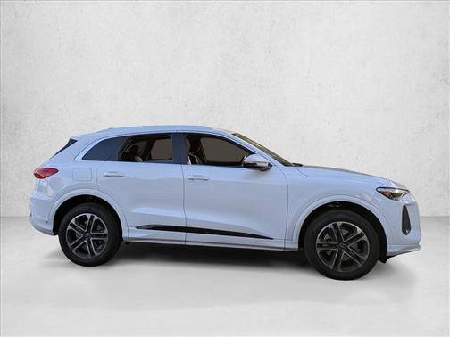 2025 Audi Q5 Premium Plus TFSI quattro S tronic